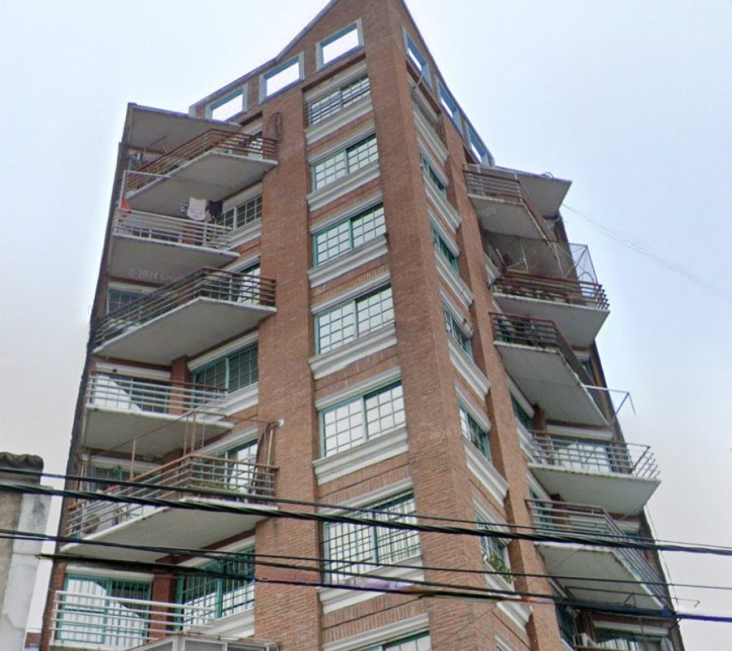 Departamento de 3 ambientes cercano a Universidad, Alem 818.
