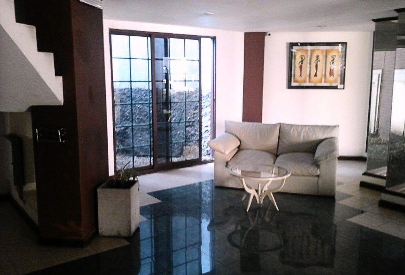Departamento de 3 ambientes cercano a Universidad, Alem 818.