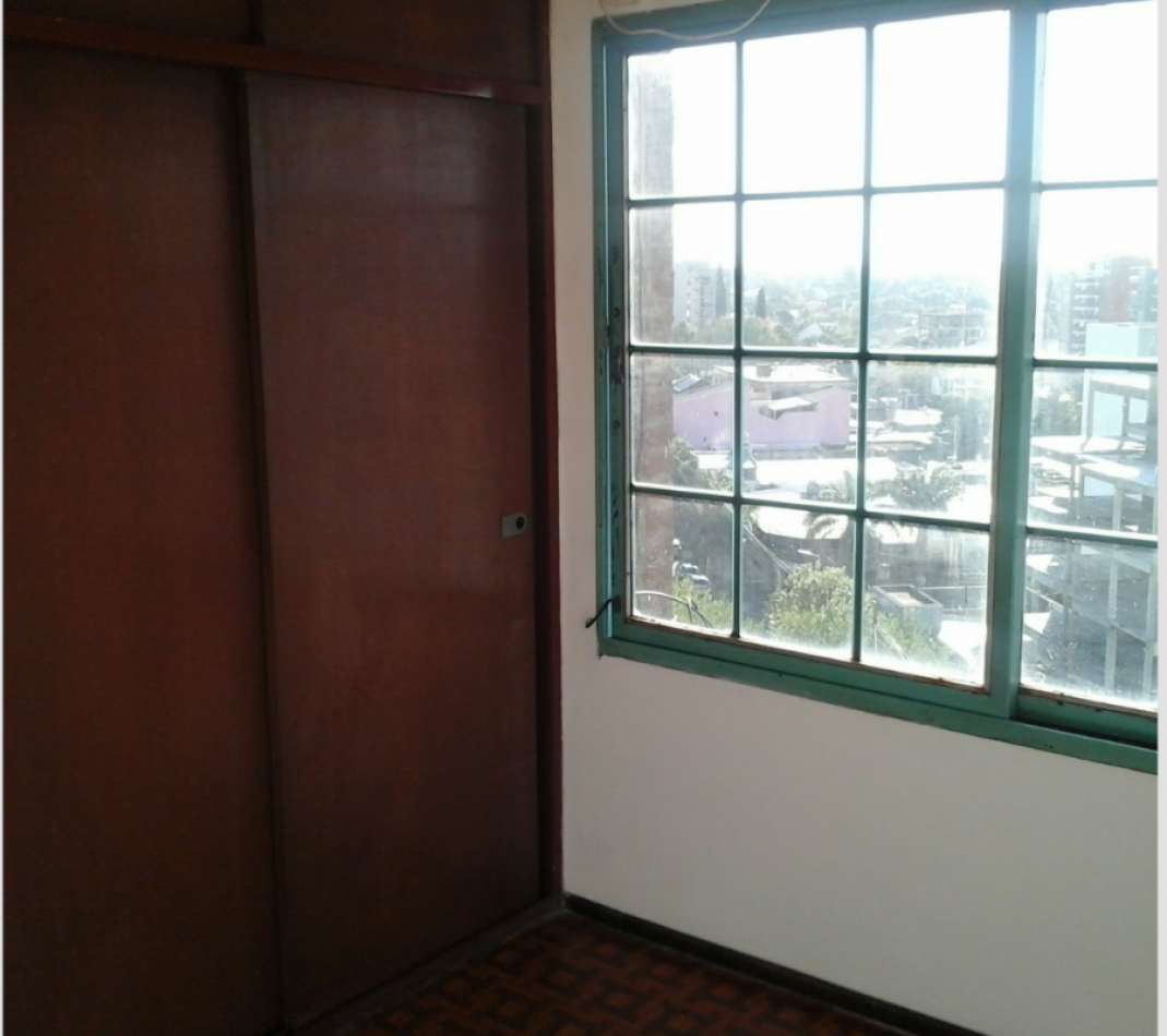 Departamento de 3 ambientes cercano a Universidad, Alem 818.