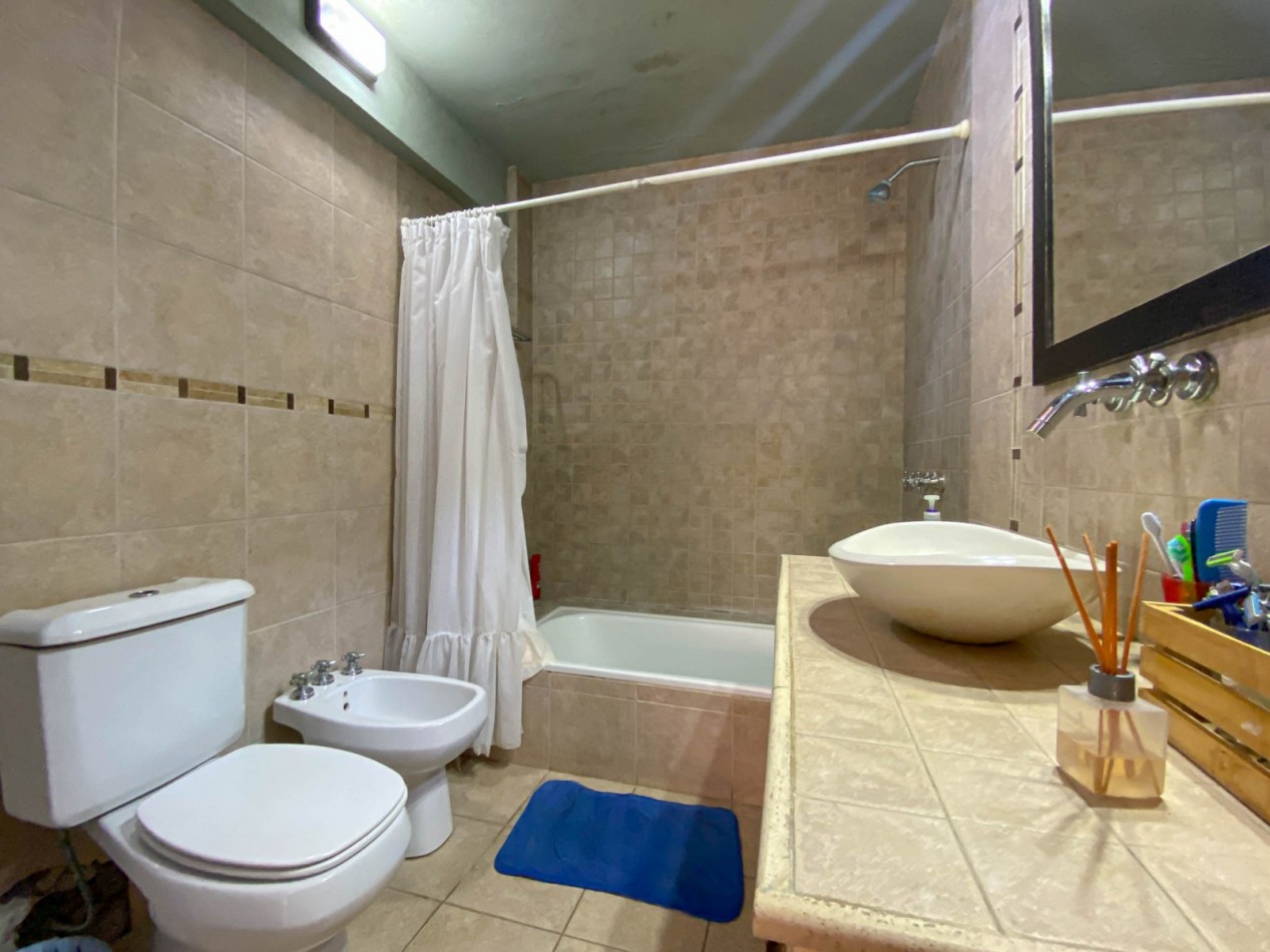 Chalet de 4 ambientes, excelente estado y ubicacion, Merlo 800.