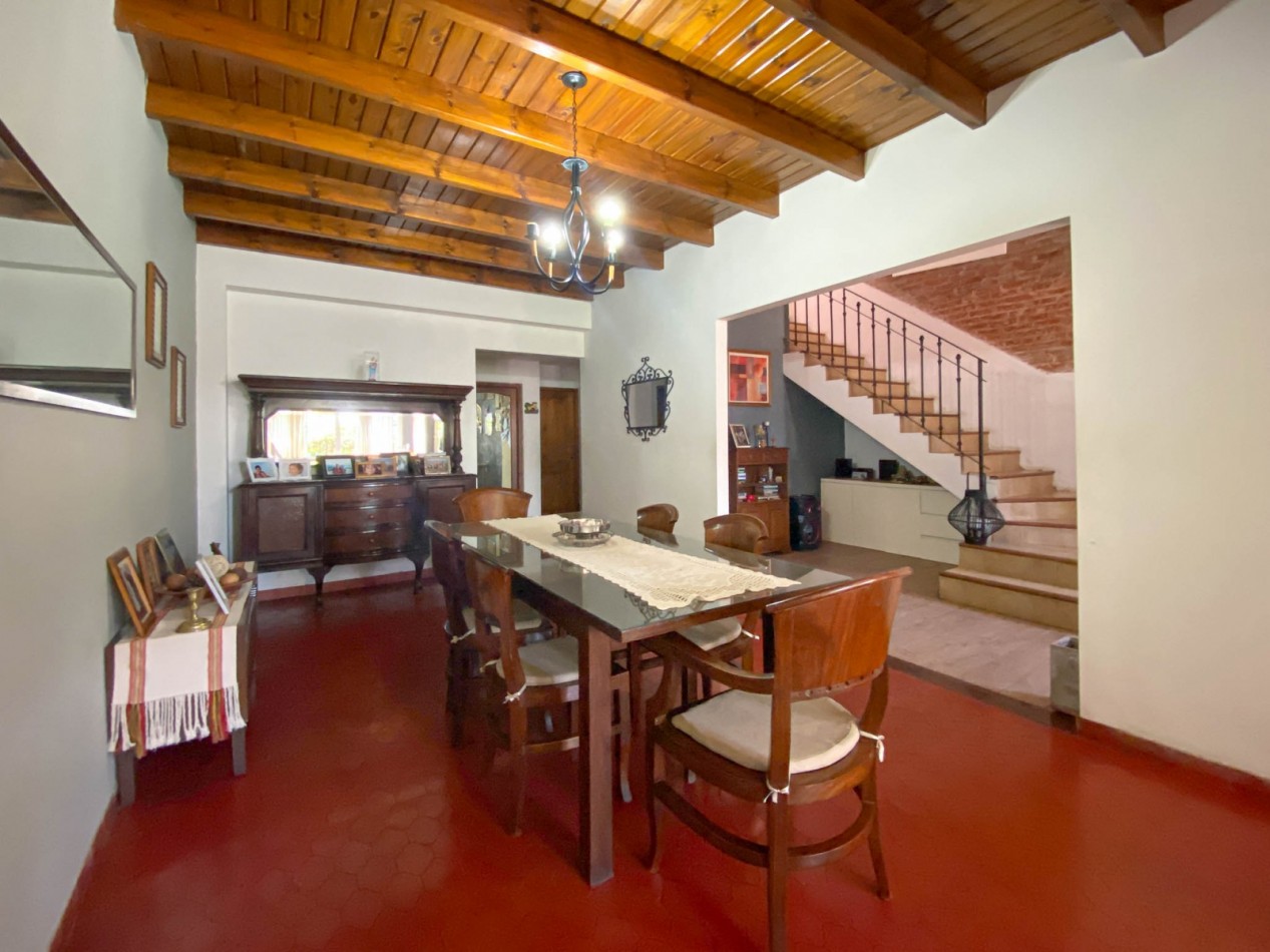 Chalet de 4 ambientes, excelente estado y ubicacion, Merlo 800.
