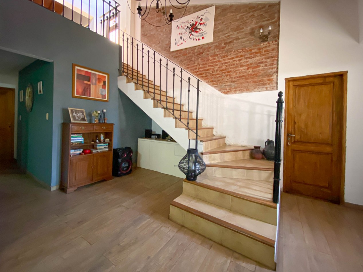 Chalet de 4 ambientes, excelente estado y ubicacion, Merlo 800.