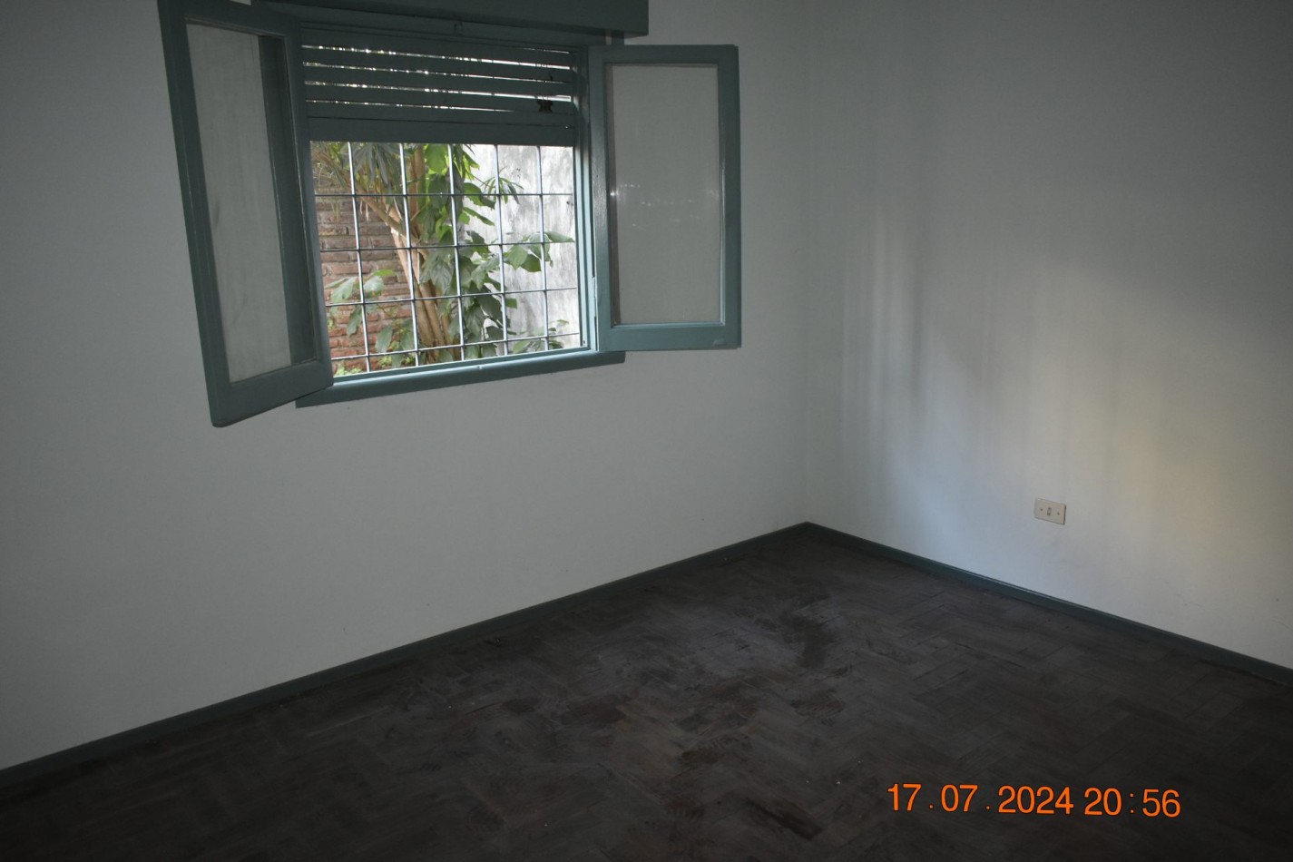 Casa en venta ideal 2 familias, Santa Catalina 1000, Moron.