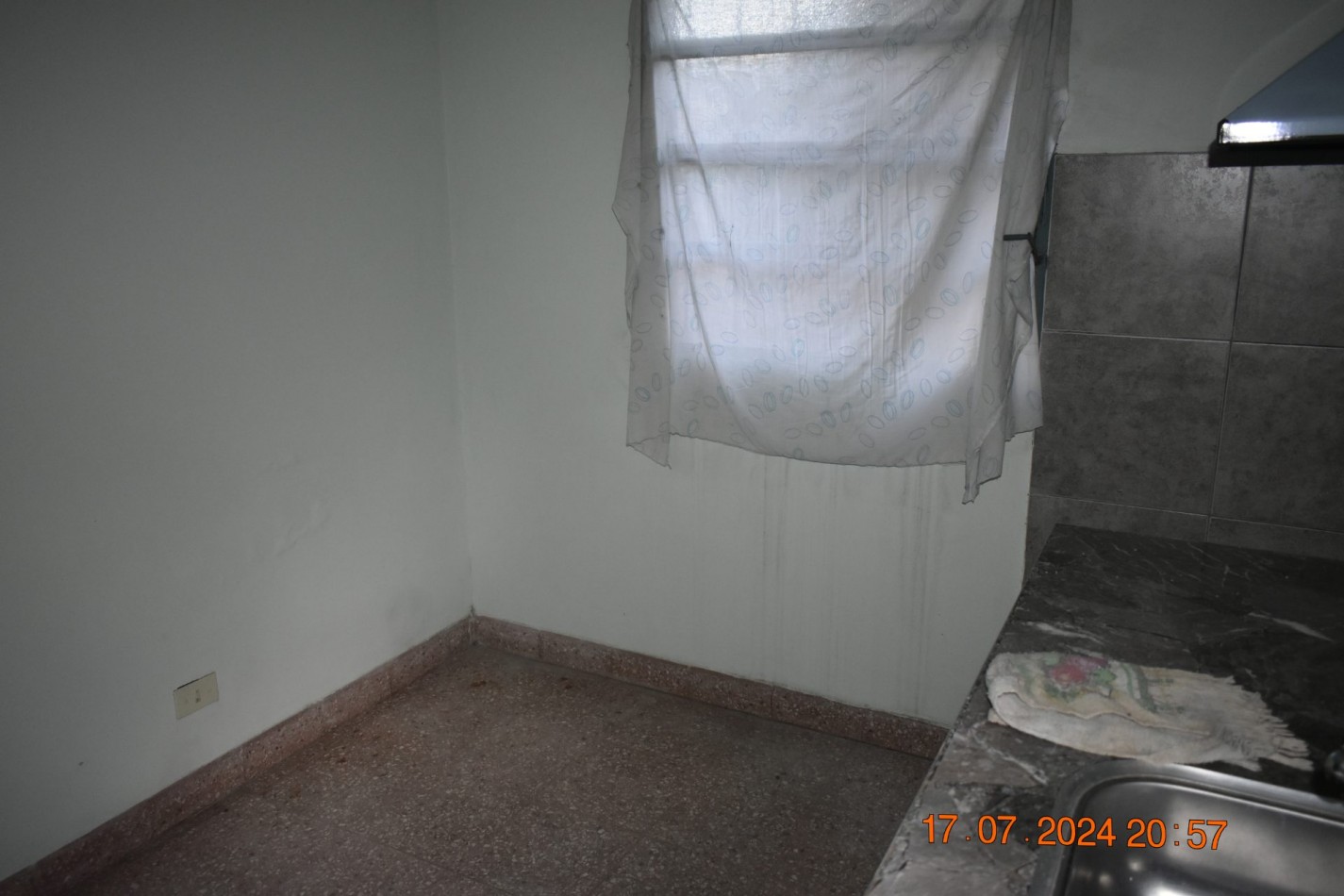Casa en venta ideal 2 familias, Santa Catalina 1000, Moron.