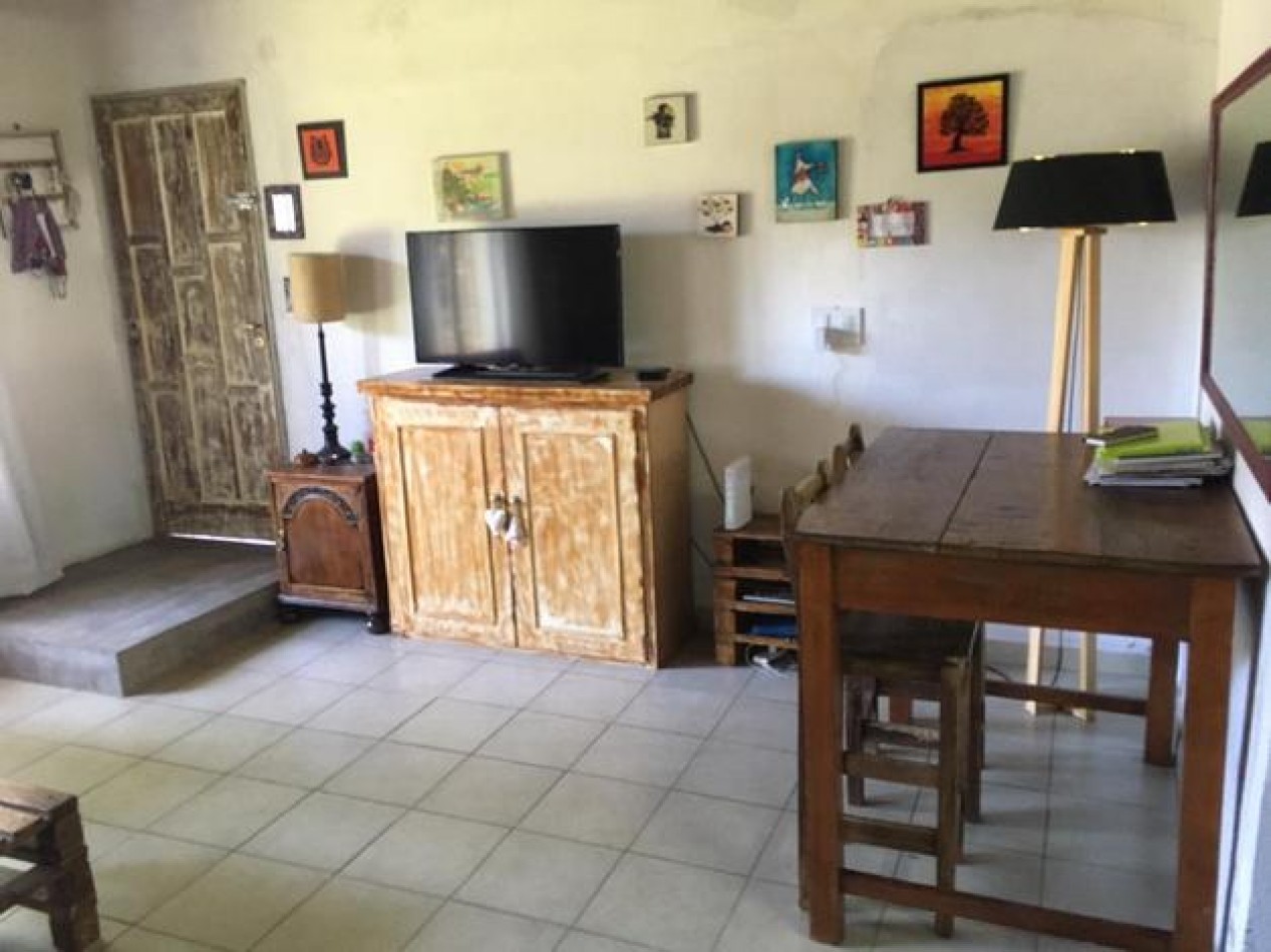 Casa en venta Castelar sur 3 amb. y gran fondo. Tte. Fernandez 3200.