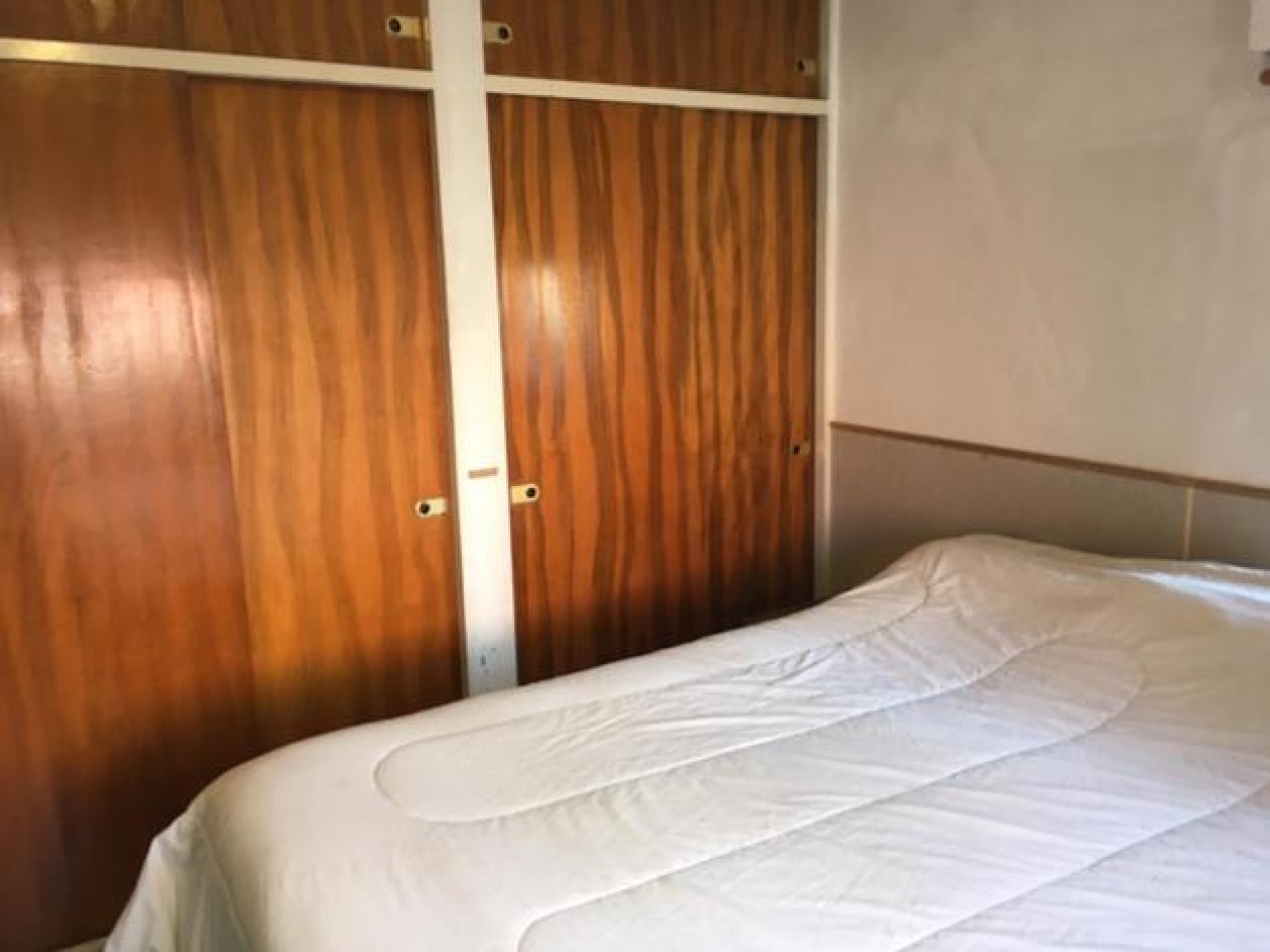 Casa en venta Castelar sur 3 amb. y gran fondo. Tte. Fernandez 3200.