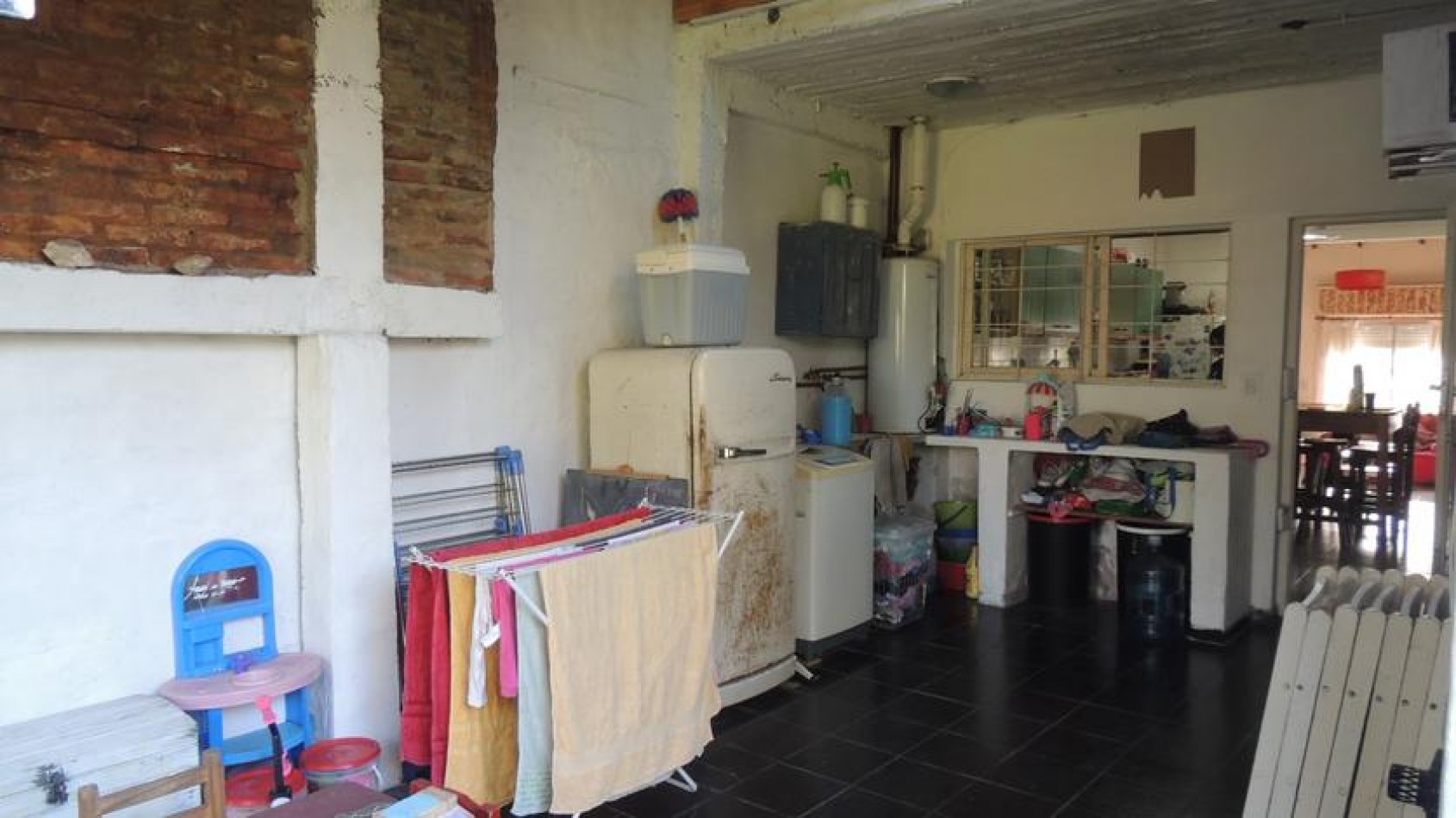 Casa en venta Castelar sur 3 amb. y gran fondo. Tte. Fernandez 3200.