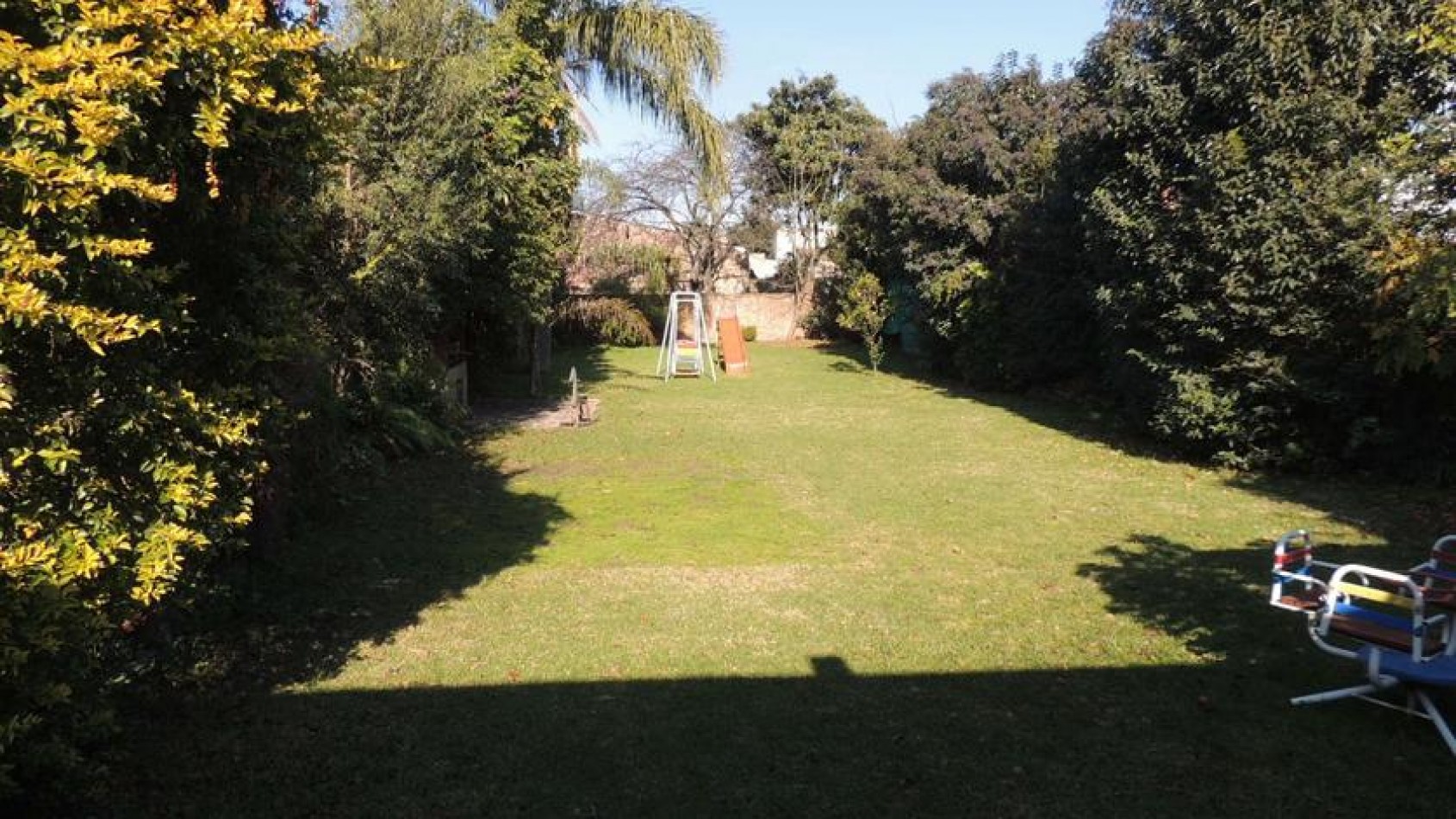 Casa en venta Castelar sur 3 amb. y gran fondo. Tte. Fernandez 3200.