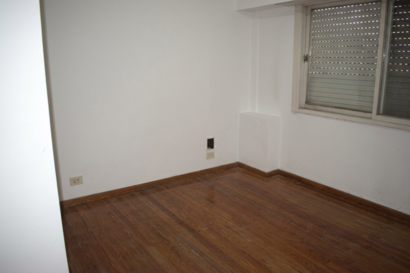 Casa 3 amb. en ALQUILER en Castelar Sur