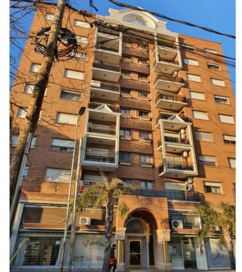 Departamento 2 ambientes muy buen edificio, actualizacion semestral