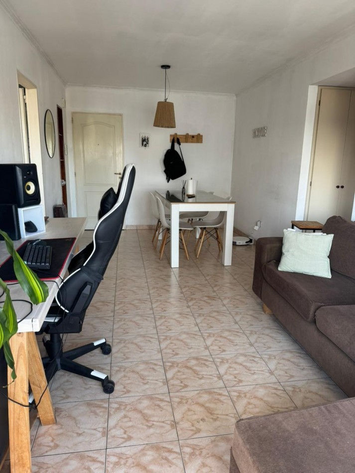 Departamento 2 ambientes muy buen edificio, actualizacion semestral
