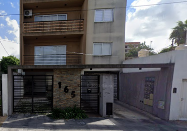 VENTA Depto 3 ambientes con cochera en Moron, Chiclana 165 3°
